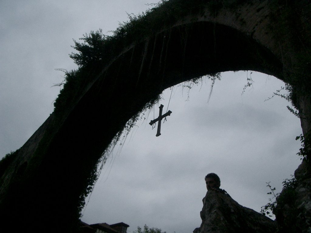 Puente Romano (Cangas de Onís) by Ricardo Trevijano Ad…