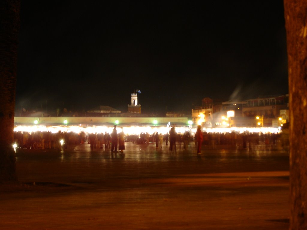 Place djemaa el fna by kamel Antri-Bouzar