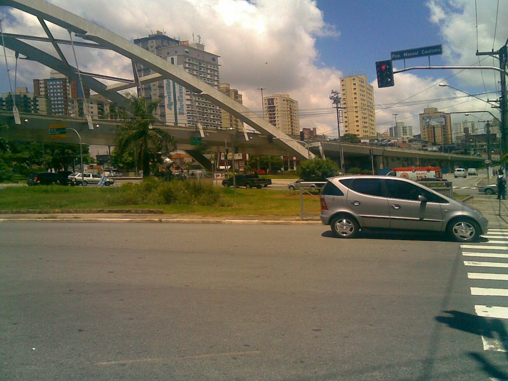 Viaduto metálico de Osasco by Carlos Antonio de So…