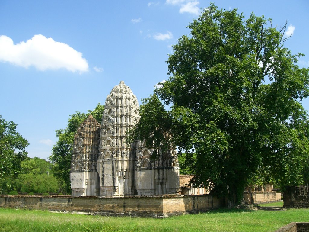 Wat Sri Sawai by koen schenke