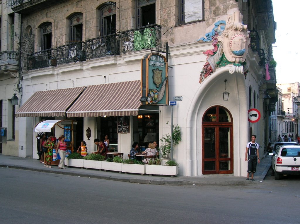 Castillo de Farnés (La esquina caliente...) La Habana Vieja by Gorka Aranzabal