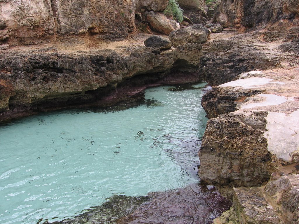 Cala Blava refugio by nclima