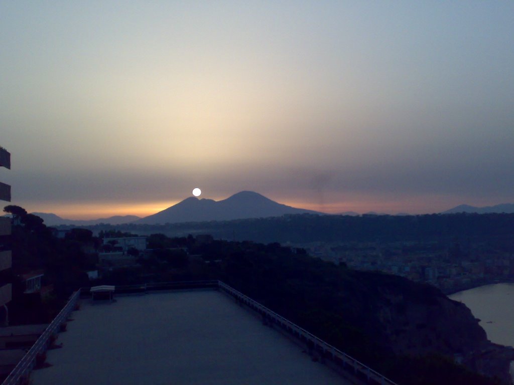 L'alba sul Vesuvio by Dule Panta