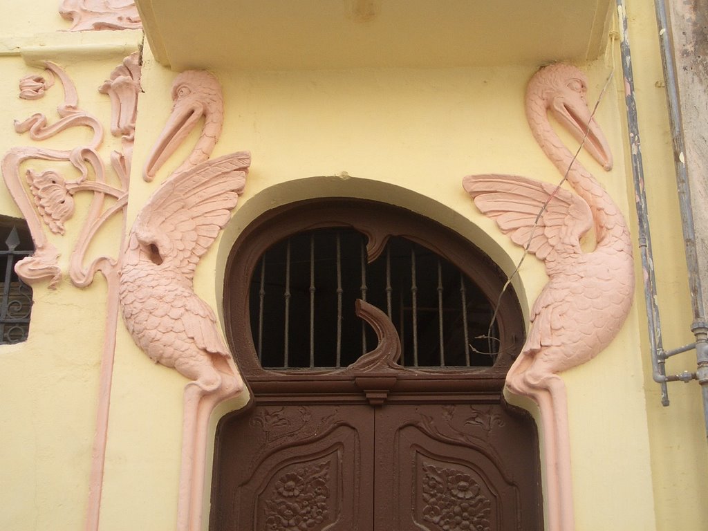 FACHADA ART NOUVEAU DE LA HABANA VIEJA. by CÉSAR O. GÓMEZ LÓPEZ