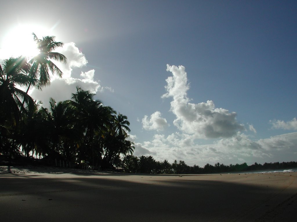 Baia de Marau e Taipus de Fora, BA, 06/01h by ecedric