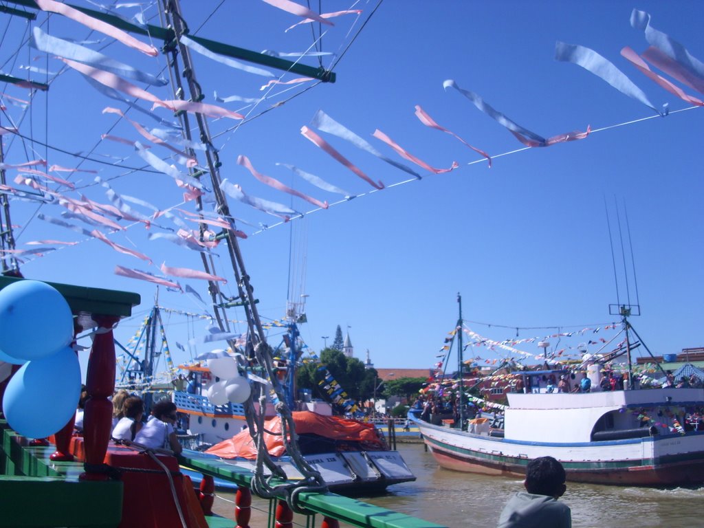 Festa de N. S. dos Navegantes (2009) by Fernando Alécio