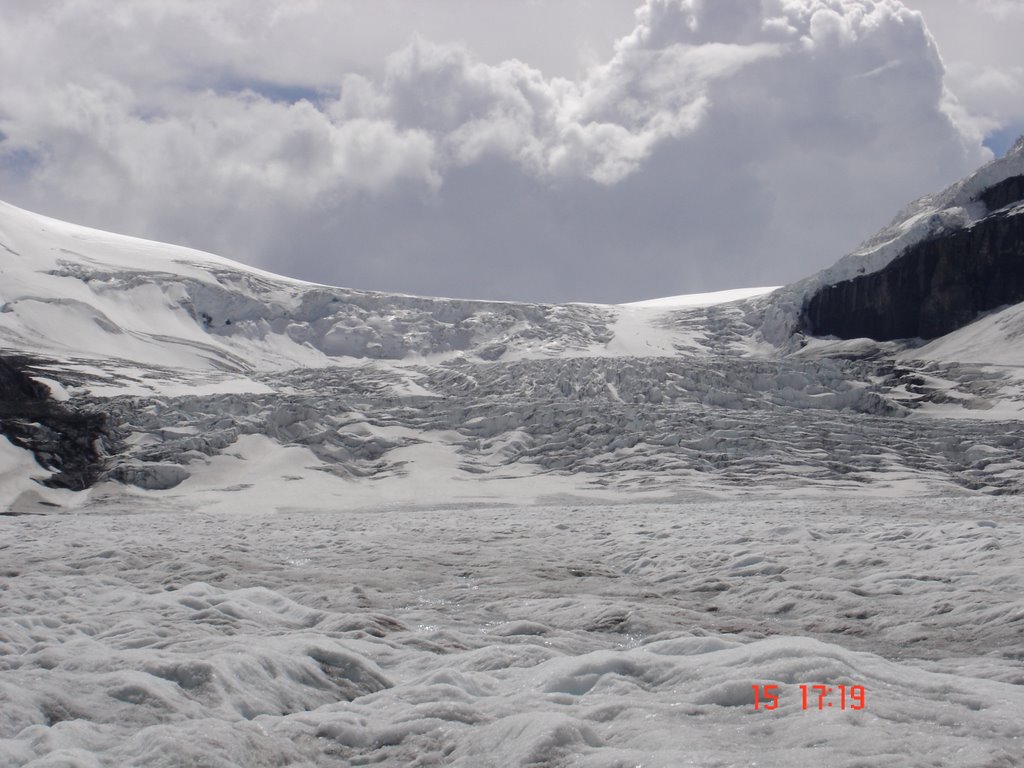 ATHABASCA GLACIER (Nilda) by Nilda Rodriguez