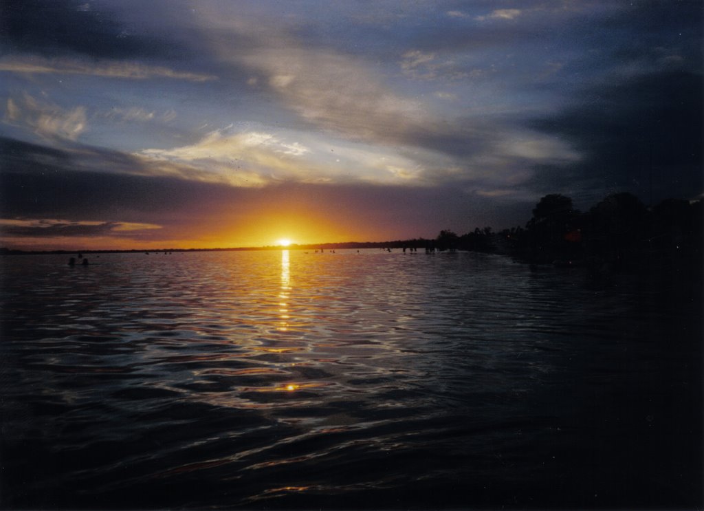 Atardecer en Ñandubaysal, Gualeguaychú by Sandra G.