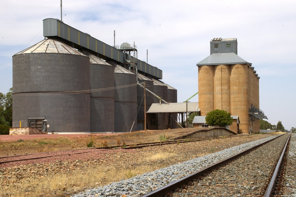 Grain Silos, Grong Grong by snucklepuff