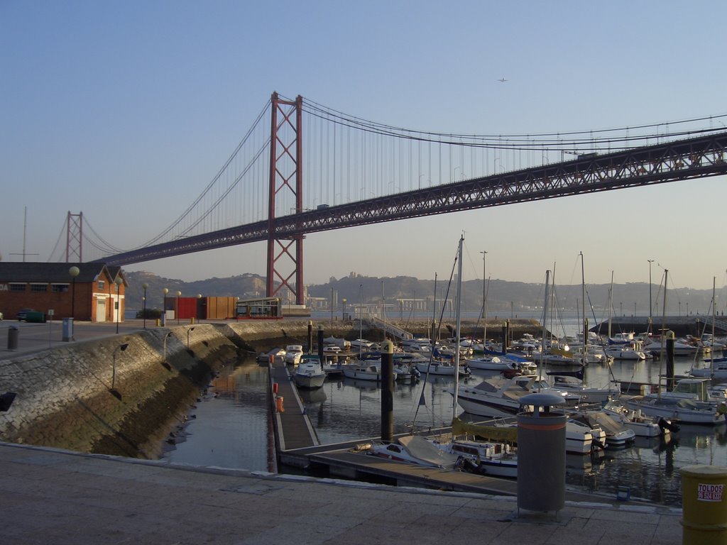 Lisbon, Portugal by boni cristiano