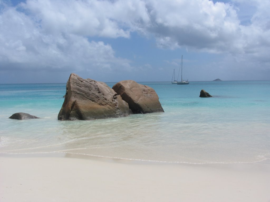 Anse Lazio by Millelire