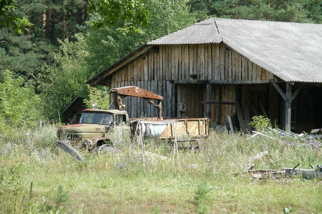 Old Russian Car by Gincius23