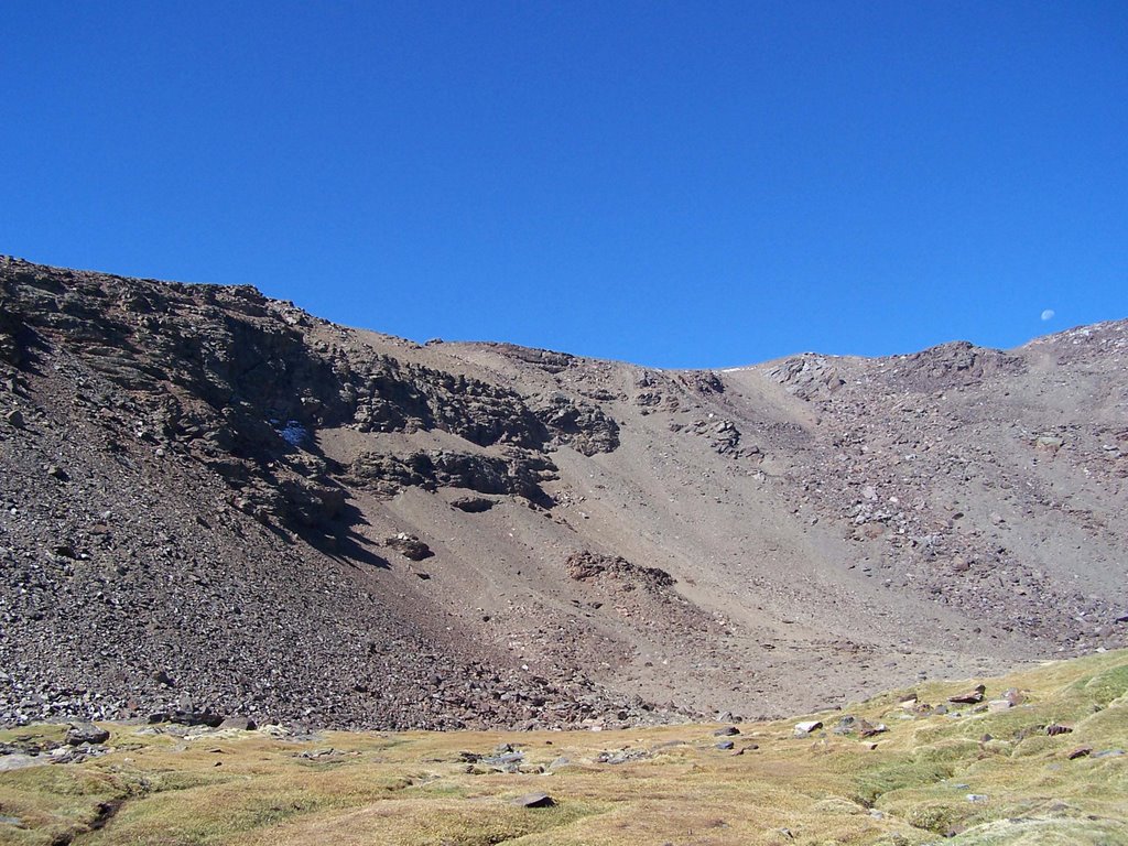 Siete Lagunas, subida al Mulhacen,Granada. by jetxea