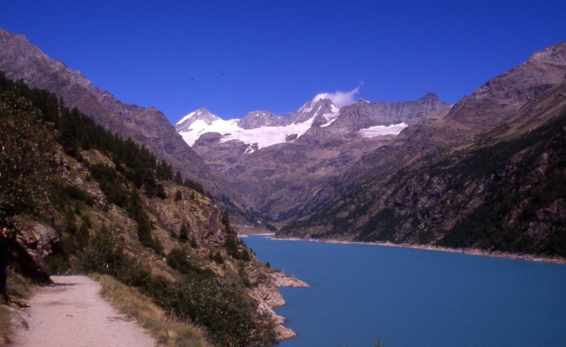 VALLE D'AOSTA -Valpelline lago di Place Moulin by oscar magelli