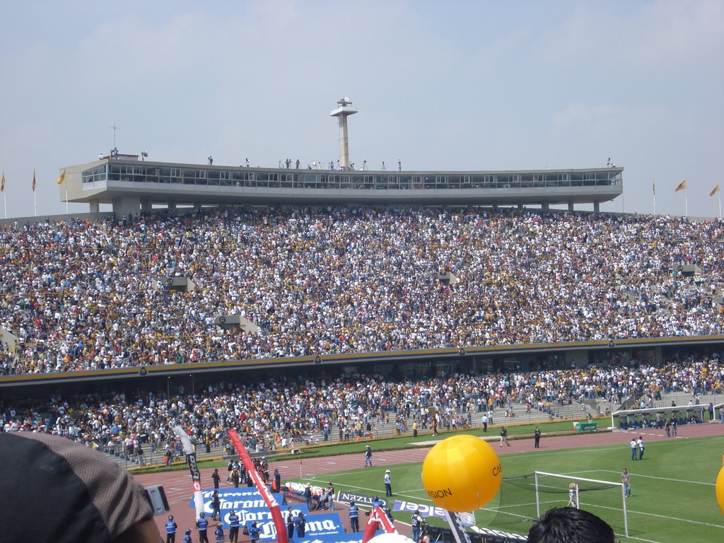 Estadio Olimpico Universitario by jishua7