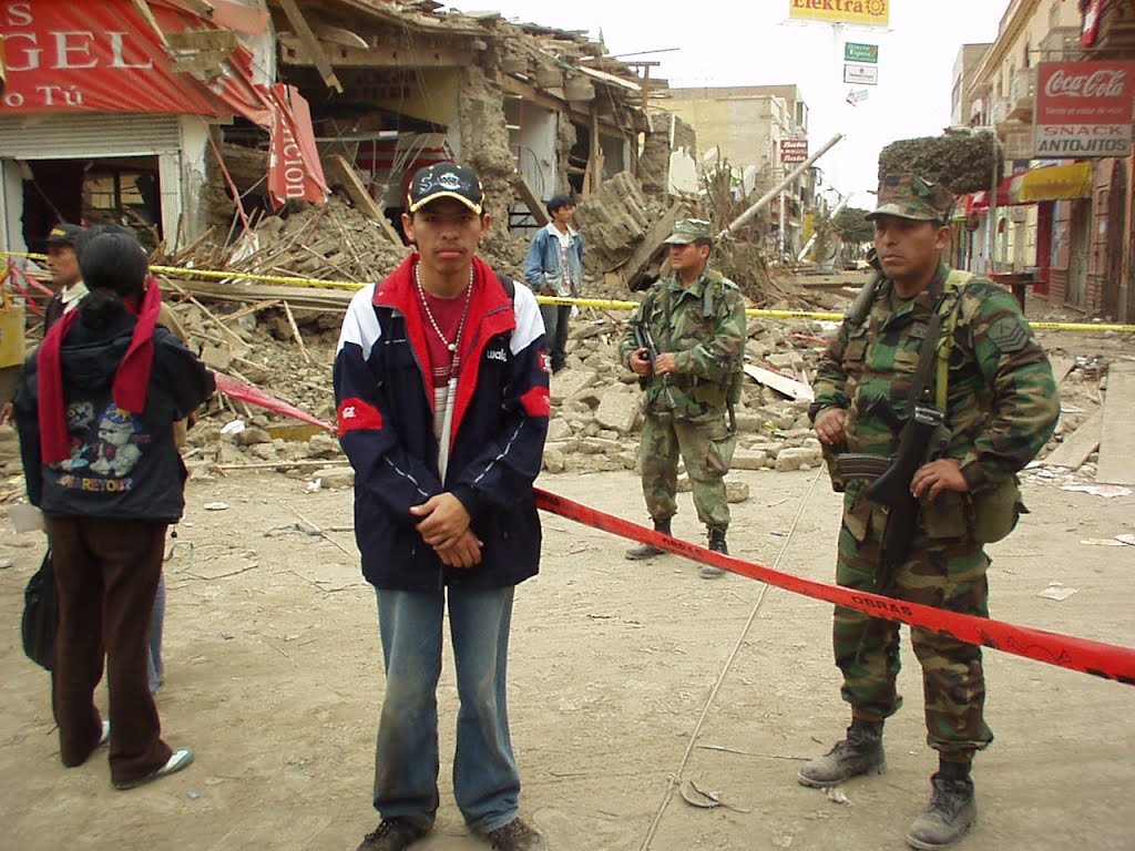 Pisco, Boaulevar de calle comercio, terremoto 15 Ago. 2007 by Jose_Maria_Quiroz