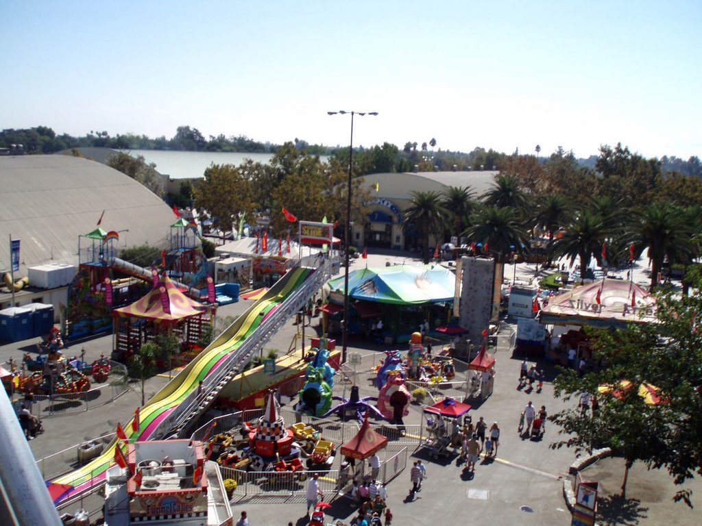 View From Little Ferris Wheel by the909er