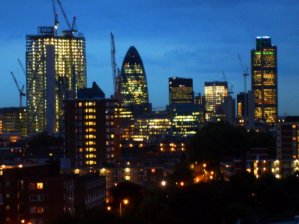 London - night view by Anitsa