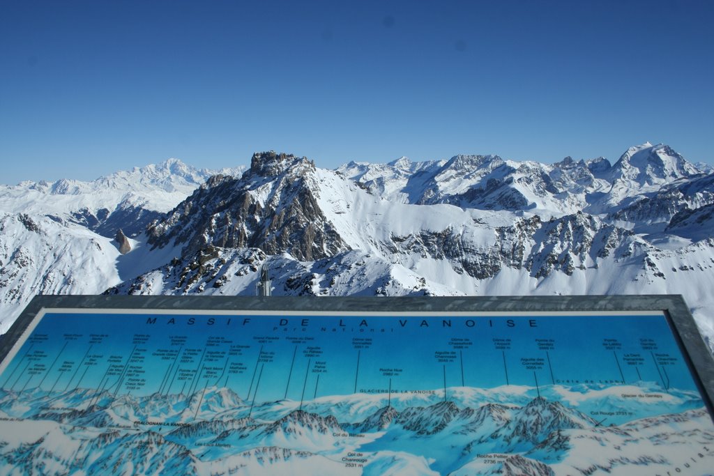 73120 Saint-Bon-Tarentaise, France by Wolfgang B.