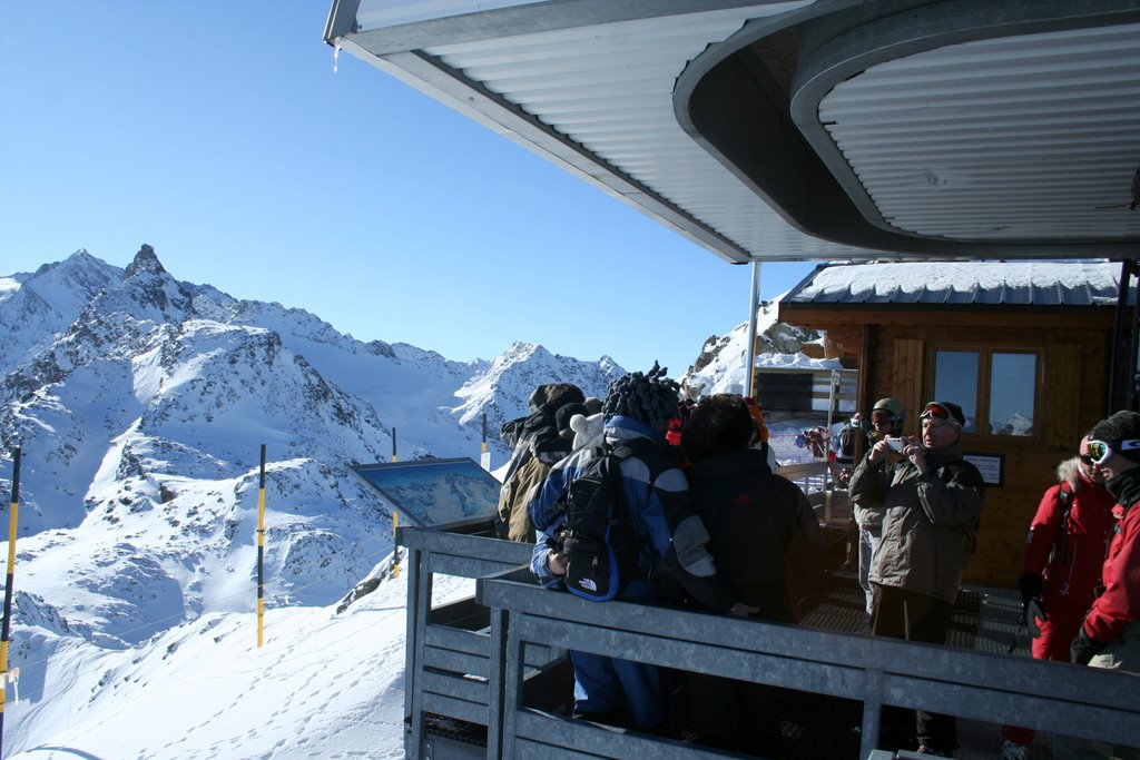 73120 Saint-Bon-Tarentaise, France by Wolfgang B.