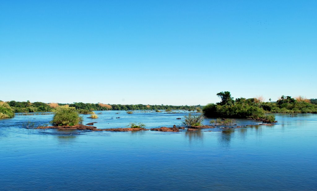 Misiones - Iguazù river by Paolo Grassi