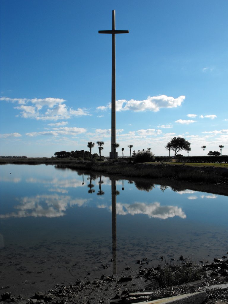 Mission of Nombre de Dios - The Great Cross by cbnanson