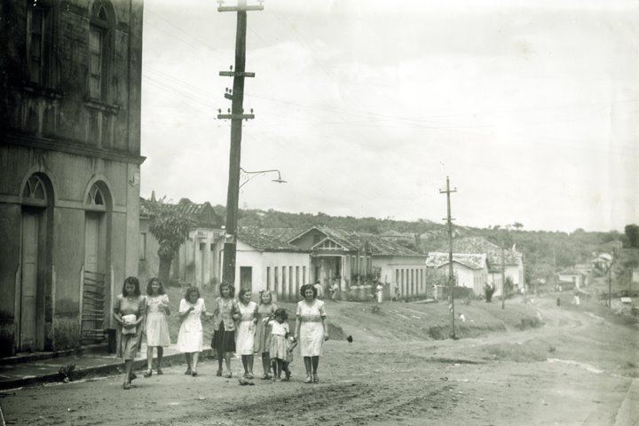 Cajuru Antigo - Praça da Estação by Lucas Conrado