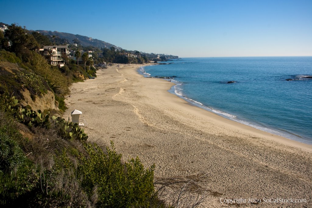 Treasure Island - Laguna Beach by Tom Ferris