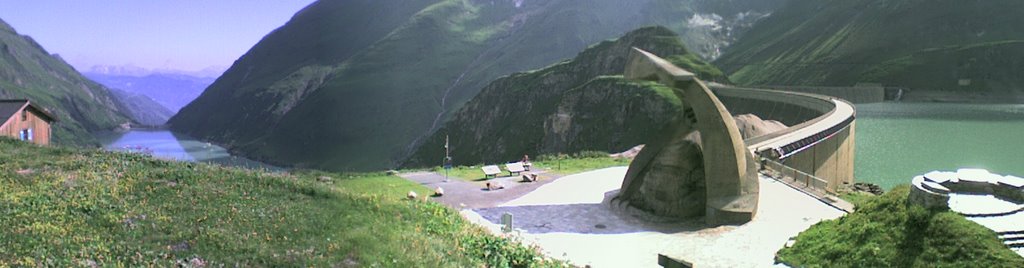 Panorama Moserboden mit Denkmal; Kaprun by Thomas Kr