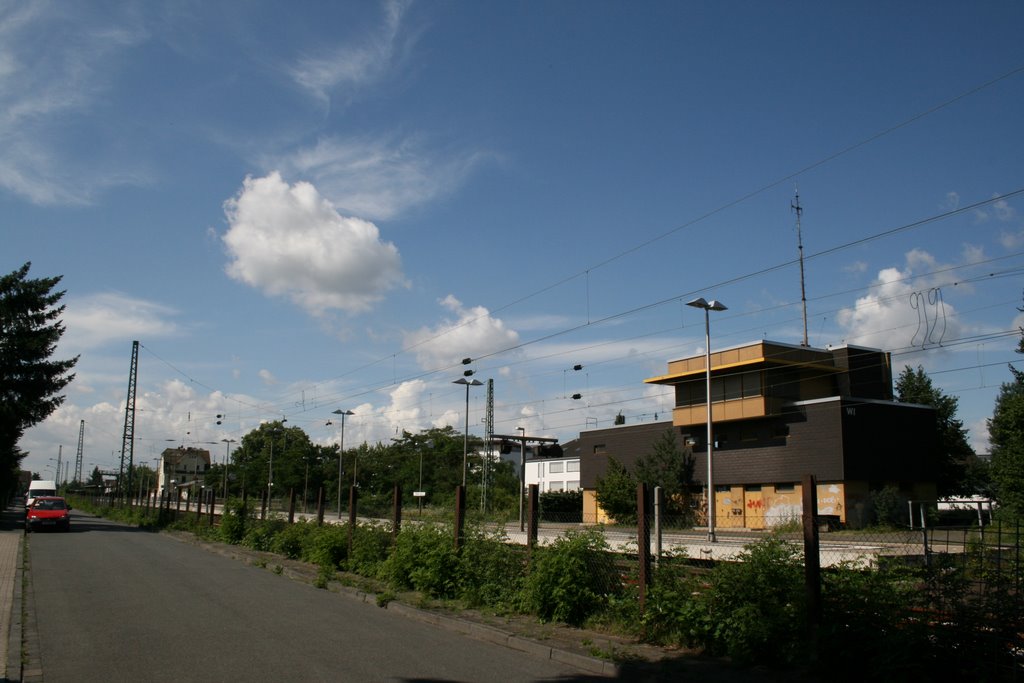 Bahnhof Walldorf by tundt