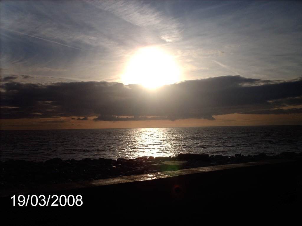 Sunset at Dunraven Bay by amberand