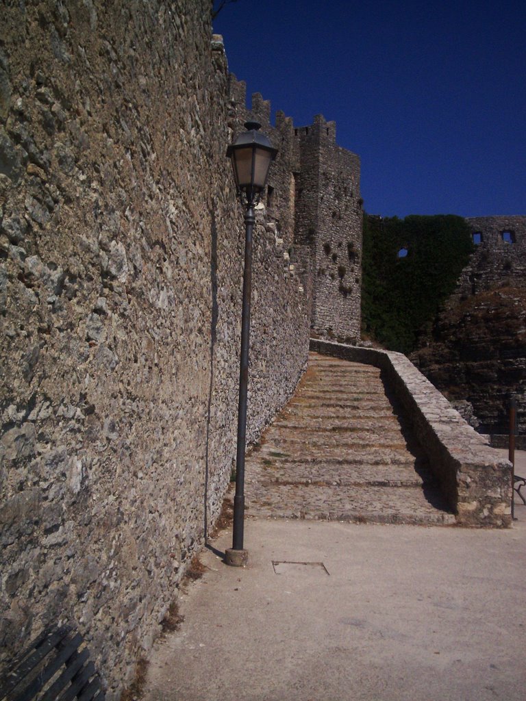 Erice castello by blacksnowflake