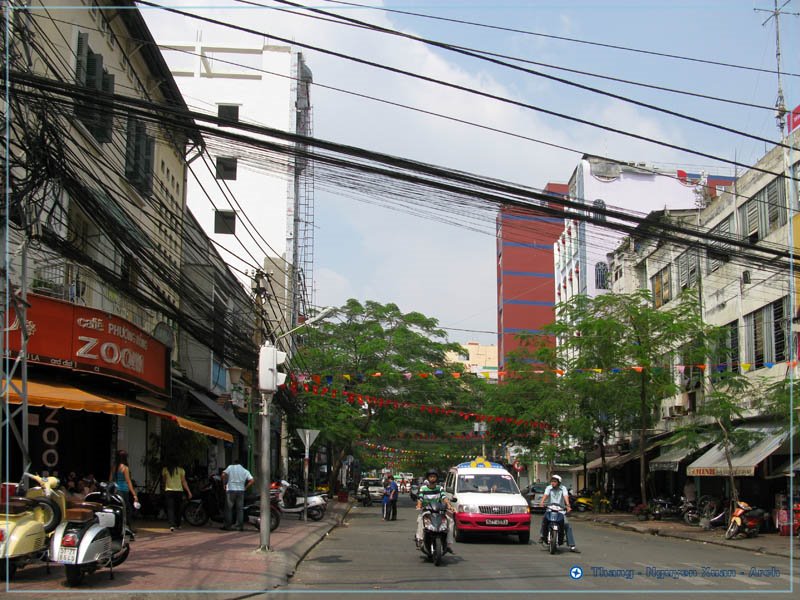 Đường - Đề Thám - Street by Vietnam - Paracels