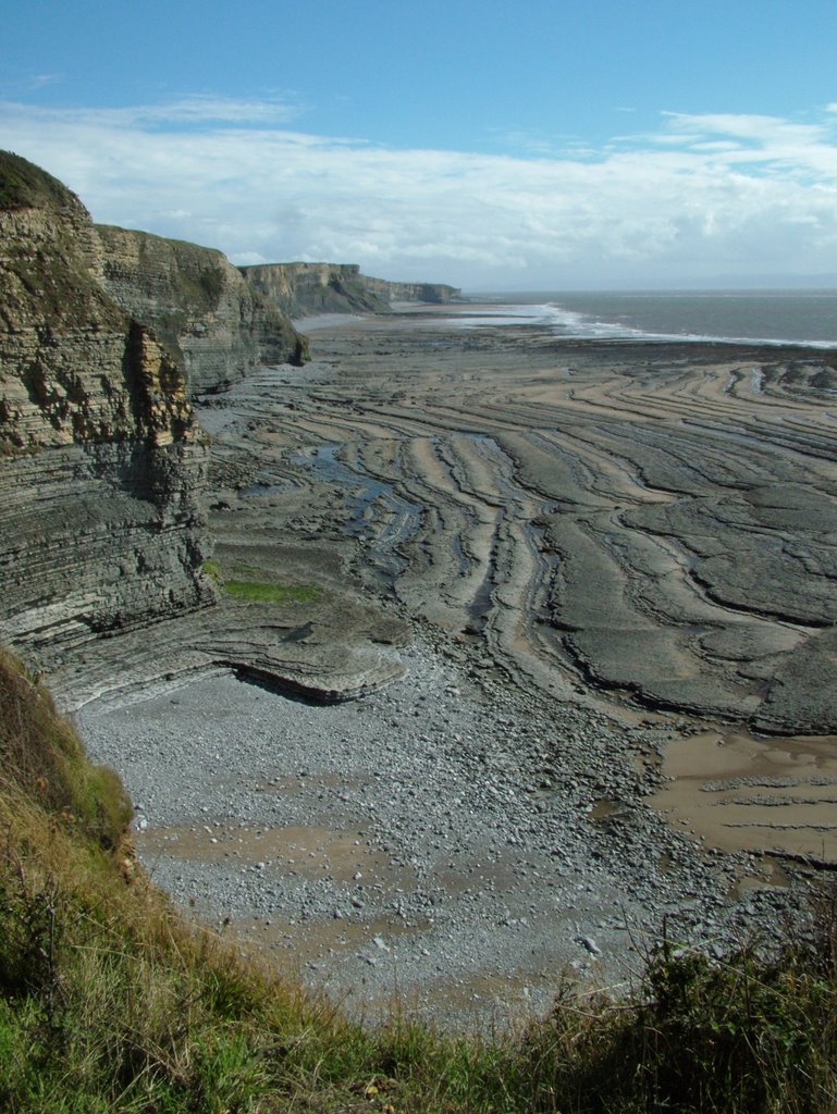 Witches Point looking towards Nash Point by Peter Ross