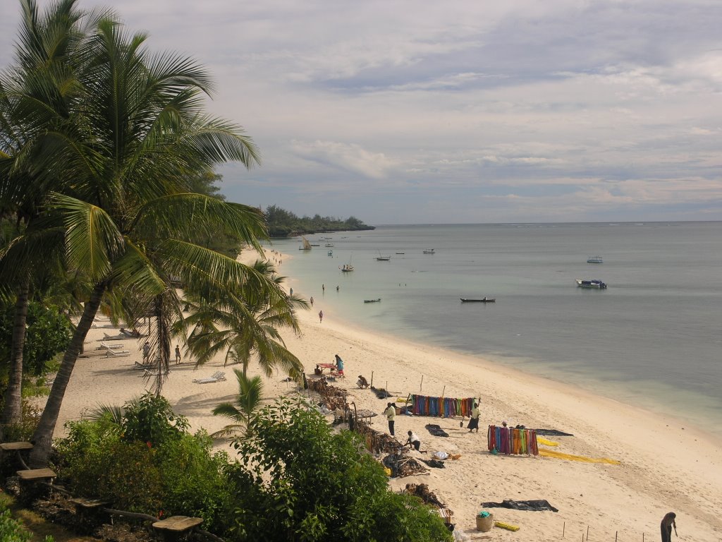 Shanzu Resort, Shanzu Beach by Mirek Ambroz