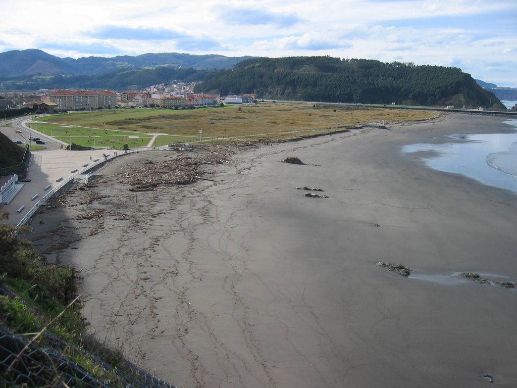 Playa de los Quebrantos by La Casa del Chiflón