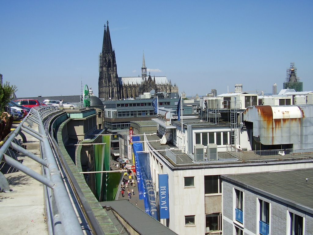 Köln-Altstadt-Nord, Cologne, Germany by Jan Misak