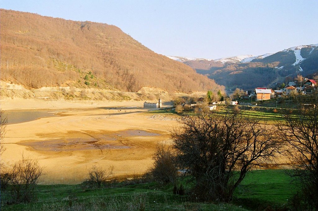 Mavrovo lake by Ntinos Lagos