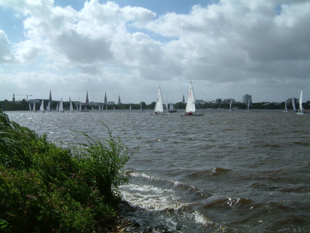 Regatta auf der Alster by outdoorer