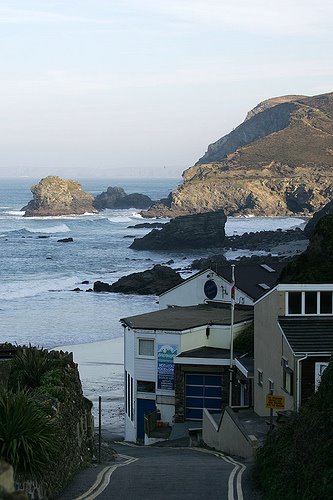 View down to the cove at St Agnes by Gordon Abben