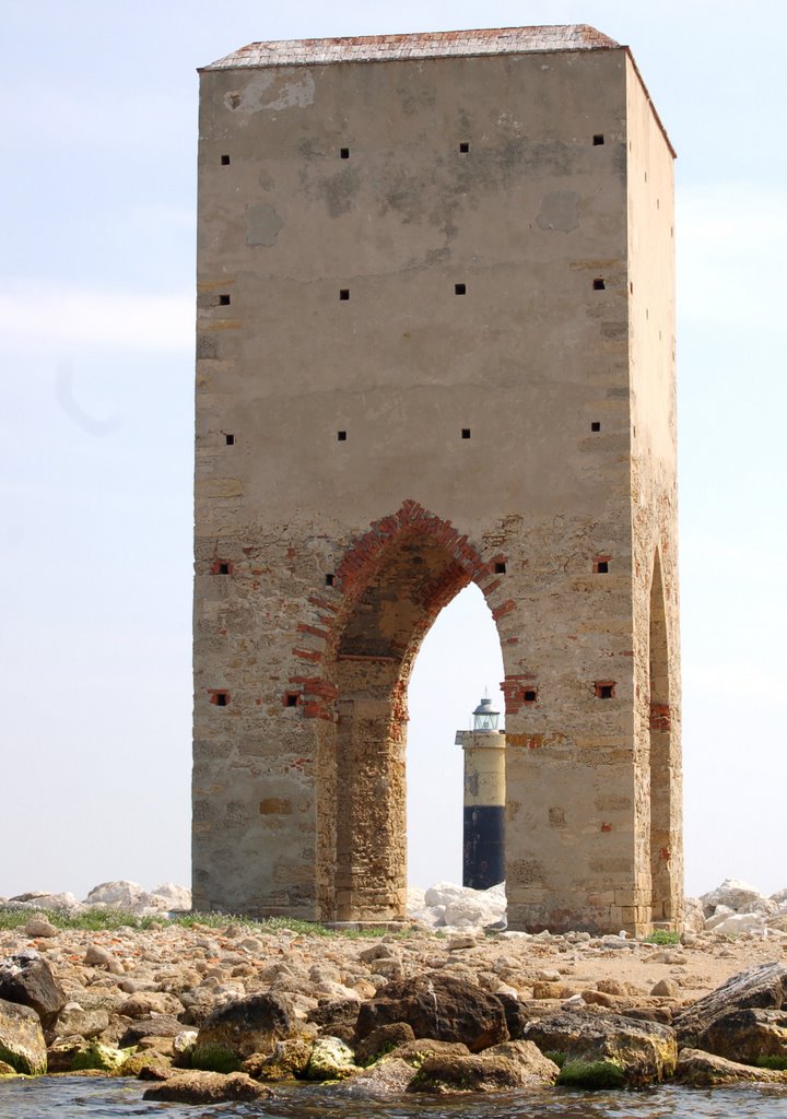 Torre e faro della meloria by marco filippelli