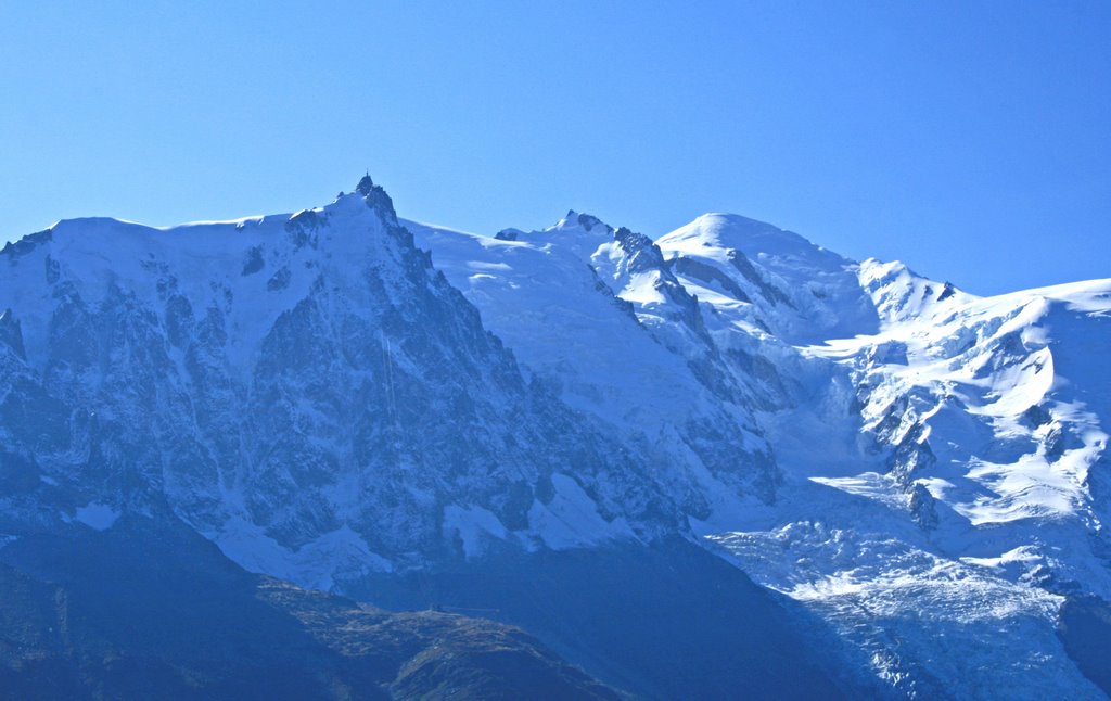 L'Aiguille du Midi et le Mont Blanc, vus de la Flégère by f.  madic