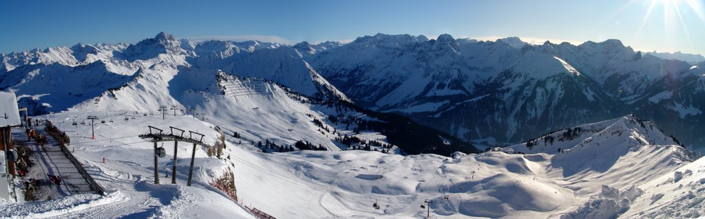 Kaiserwetter auf dem Diedamskopf by Jochen Eurich