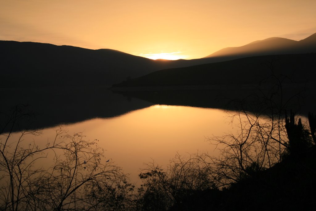 Atardecer en el Embalse Recoleta by Cristina_Mery