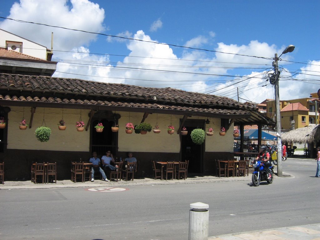 Casa Antigua - San Antonio de Pereira by Dayro Longas