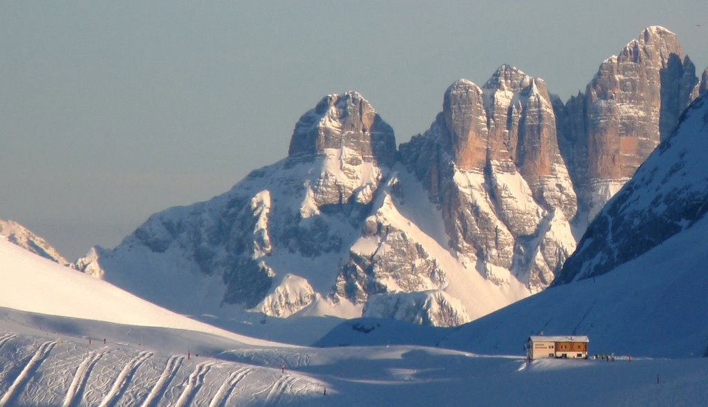 Some nice mountains view from Rodella by Hans Kloss