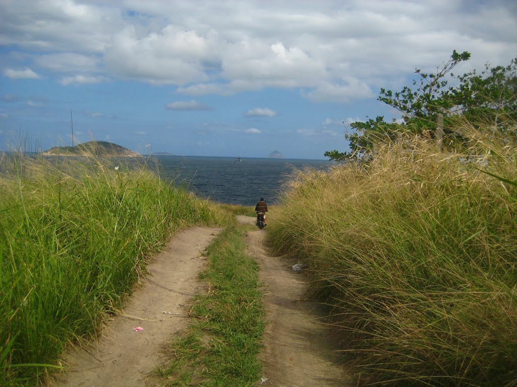 Piratininga, Niterói - RJ, Brazil by Nameofrose