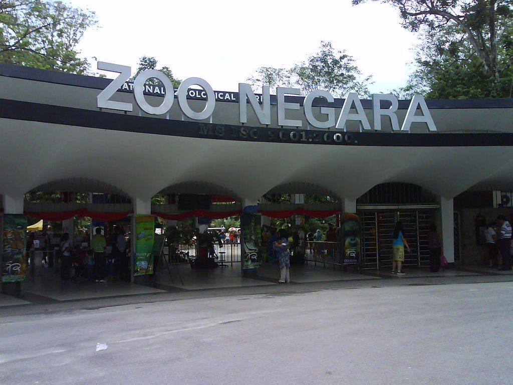 Zoo Negara entrance by darul ridzwan