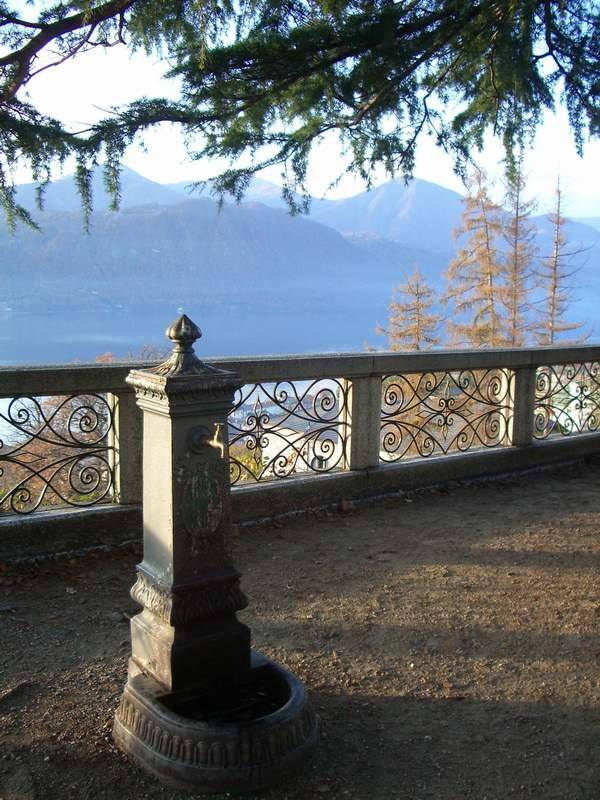 Sacro Monte, Orta San Giulio by luciolampyris