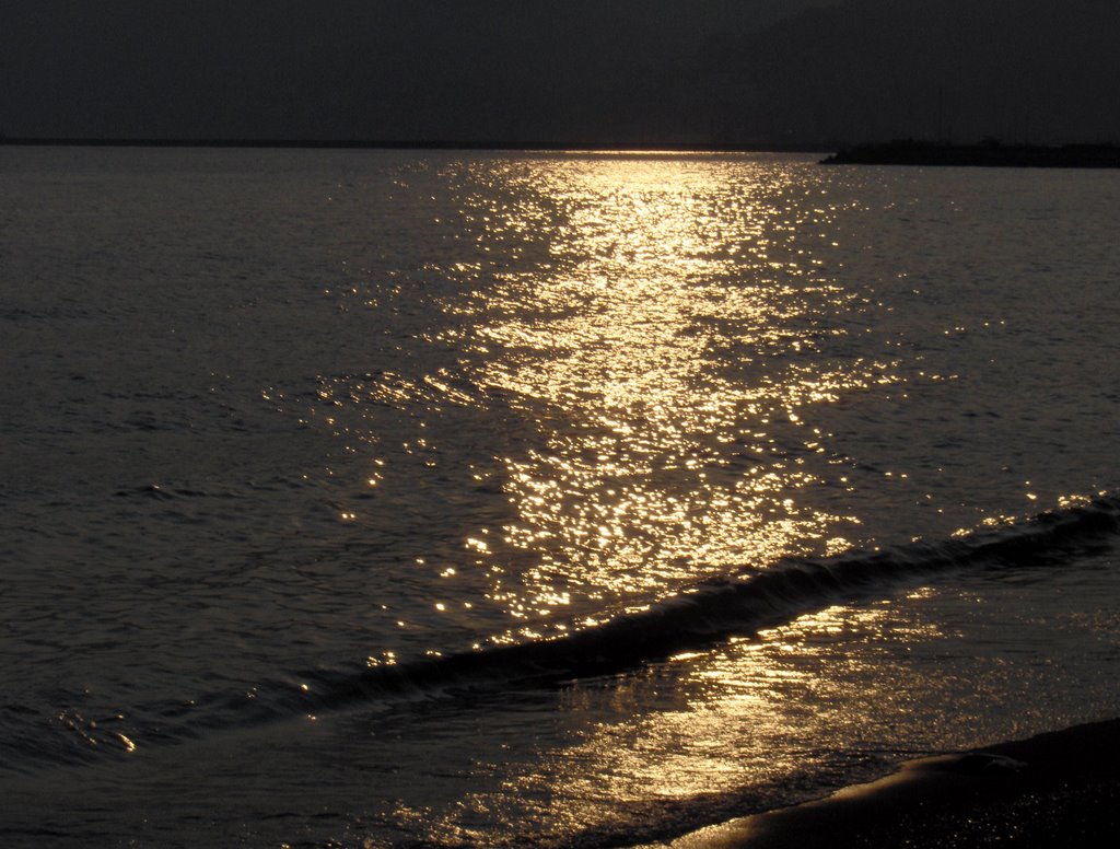 Mare di Salerno by pianoman384